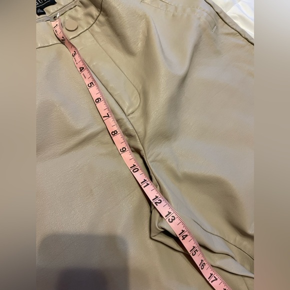 Eloquii Women’s genuine leather pants - Picture 6 of 8